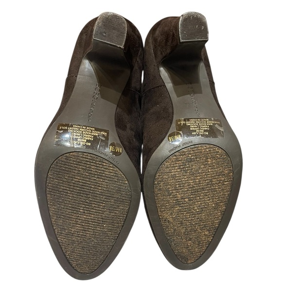 BCBG BROWN DELILAH FAUX SUEDE SLIP ON ANKLE BOOTS SZ 8M EUC - Picture 5 of 15